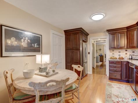 338 Ridgewood Road West Hartford CT 06107