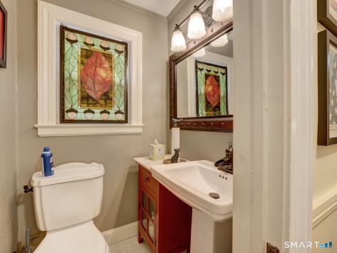 338 Ridgewood Road West Hartford CT 06107