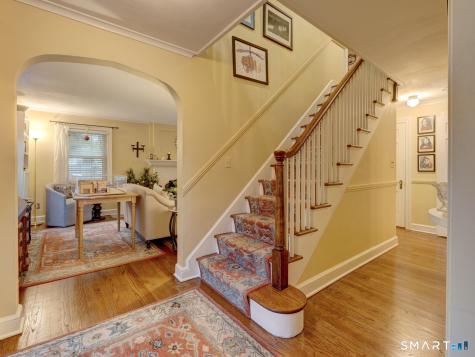 338 Ridgewood Road West Hartford CT 06107