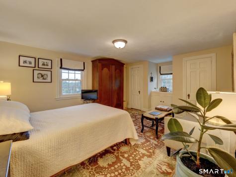 338 Ridgewood Road West Hartford CT 06107