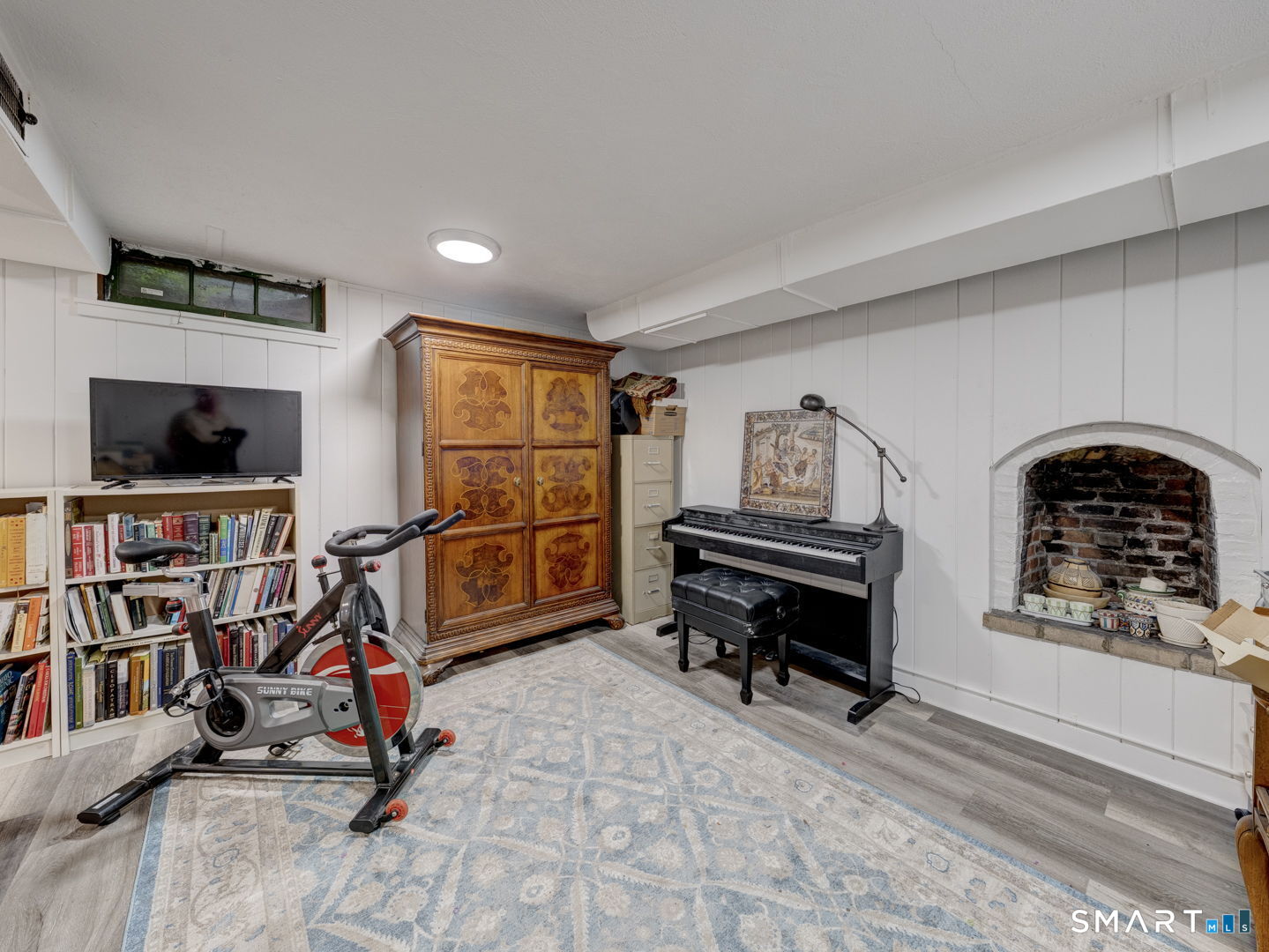 338 Ridgewood Road West Hartford CT 06107