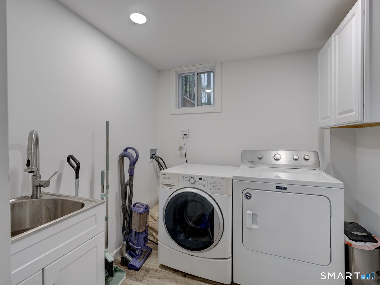 338 Ridgewood Road West Hartford CT 06107
