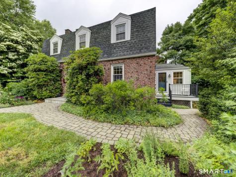 338 Ridgewood Road West Hartford CT 06107