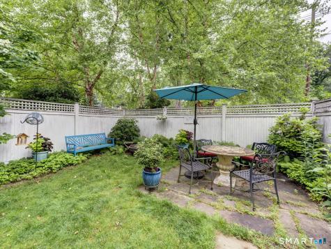 338 Ridgewood Road West Hartford CT 06107