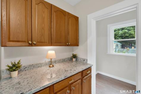14 Main Street East Hampton CT 06424