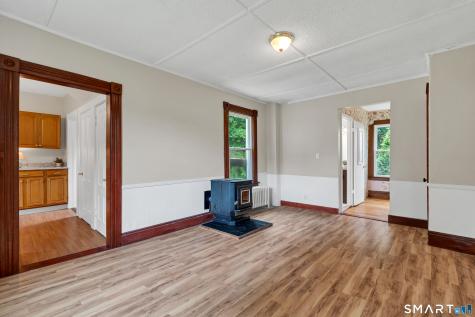 14 Main Street East Hampton CT 06424