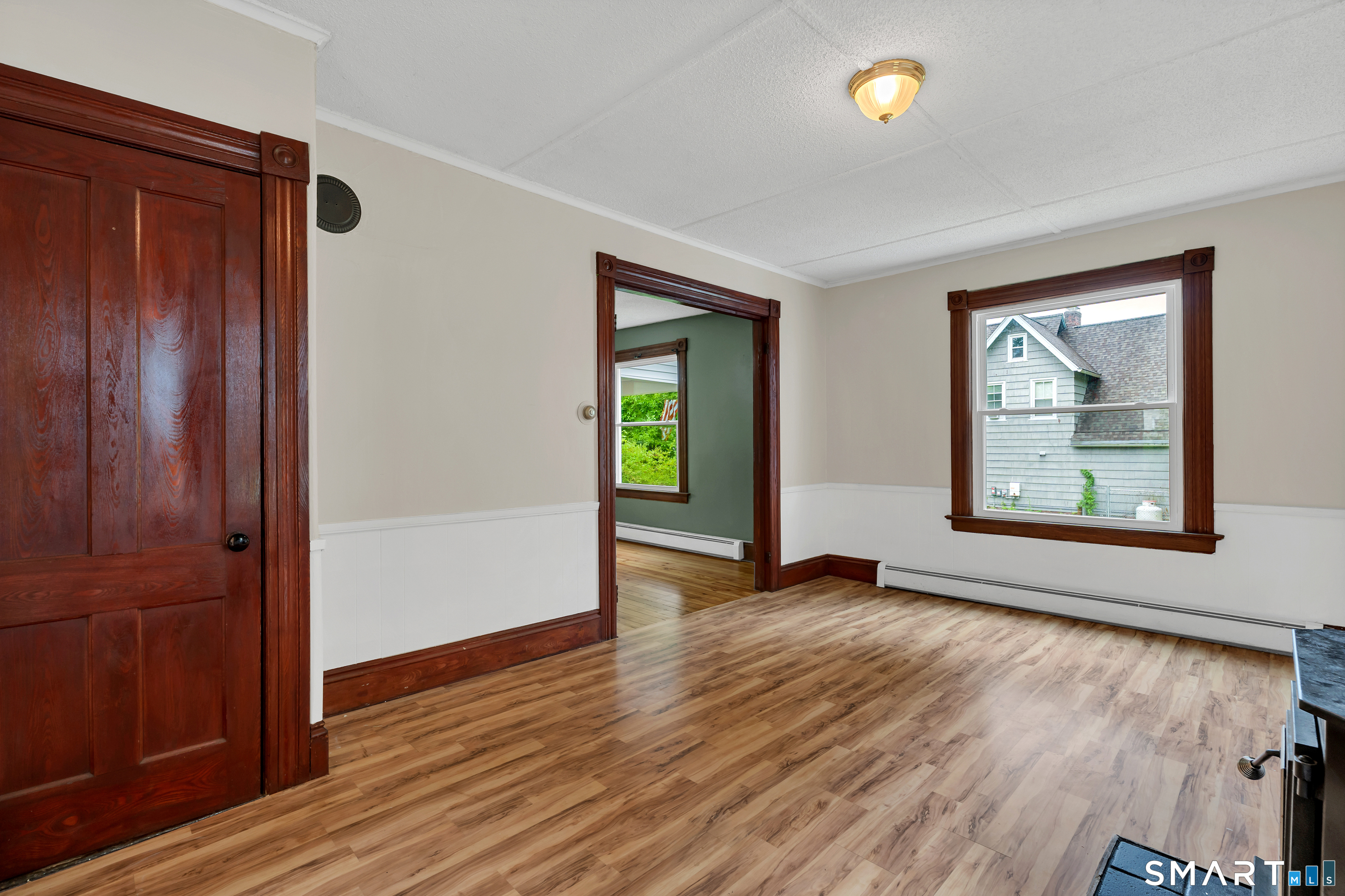 14 Main Street East Hampton CT 06424