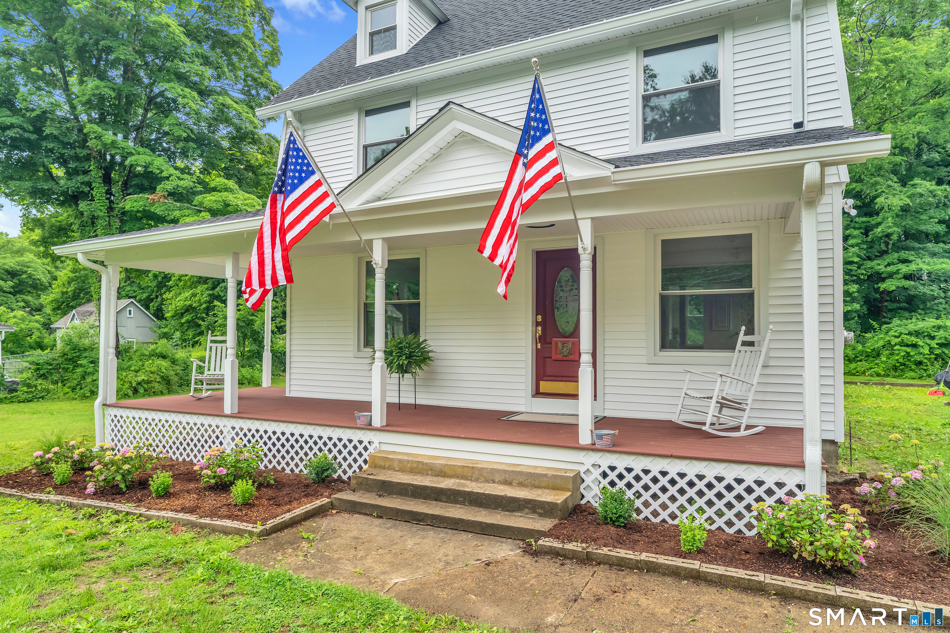 14 Main Street East Hampton CT 06424