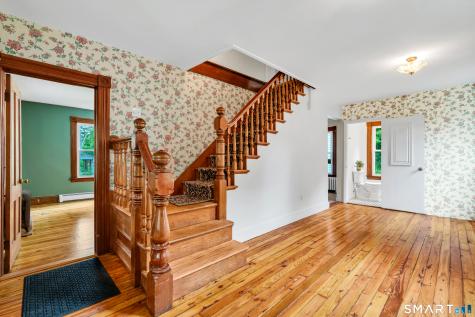 14 Main Street East Hampton CT 06424