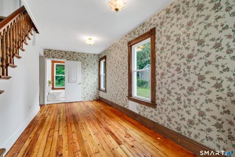 14 Main Street East Hampton CT 06424