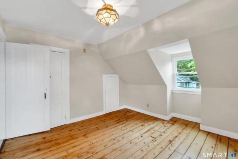 14 Main Street East Hampton CT 06424