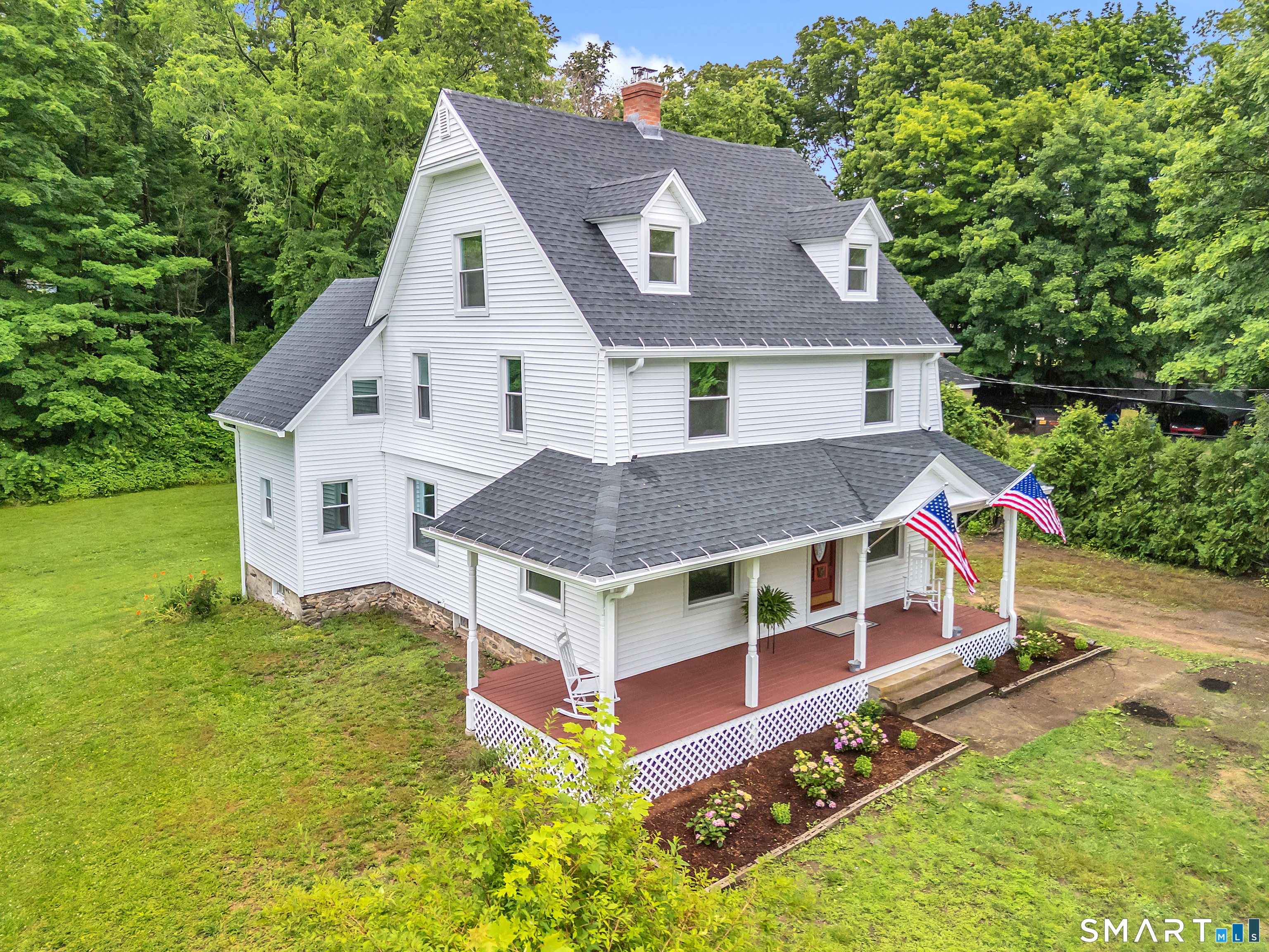 14 Main Street East Hampton CT 06424