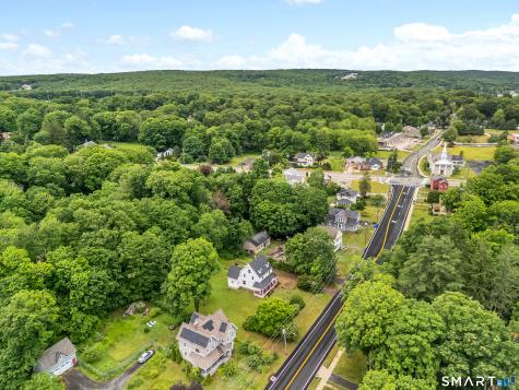 14 Main Street East Hampton CT 06424