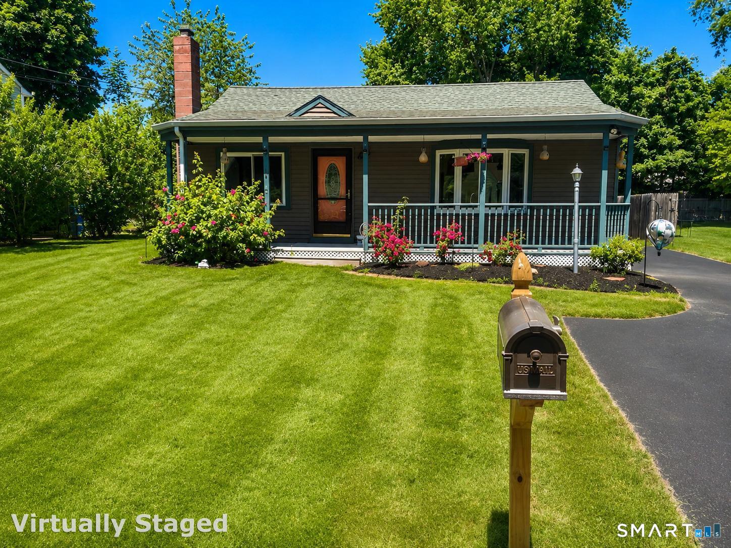 10 Elaine Drive East Windsor CT 06088