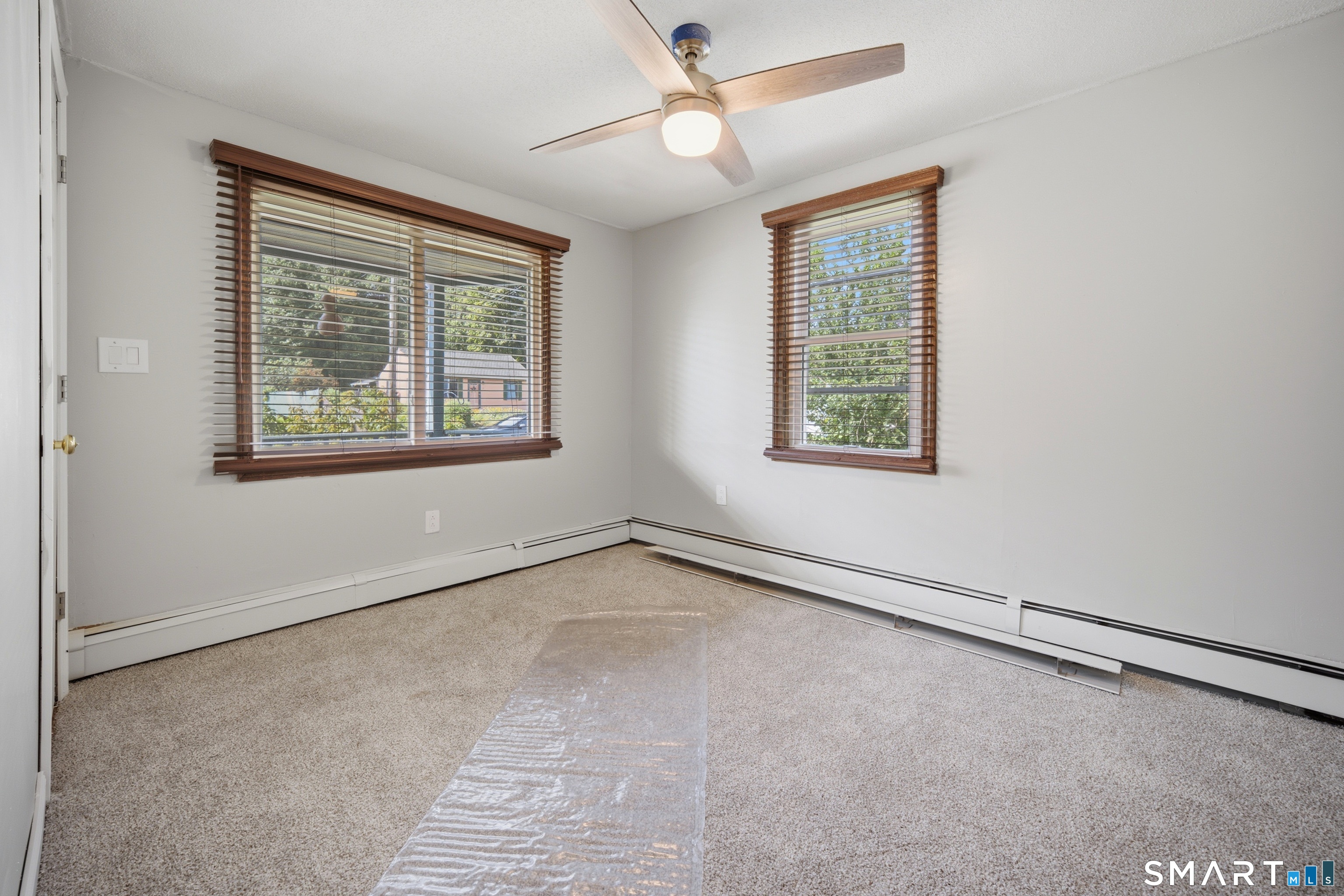 10 Elaine Drive East Windsor CT 06088