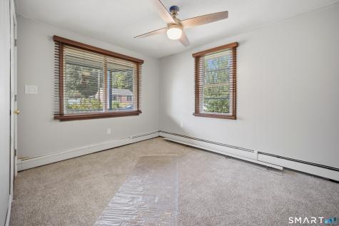 10 Elaine Drive East Windsor CT 06088