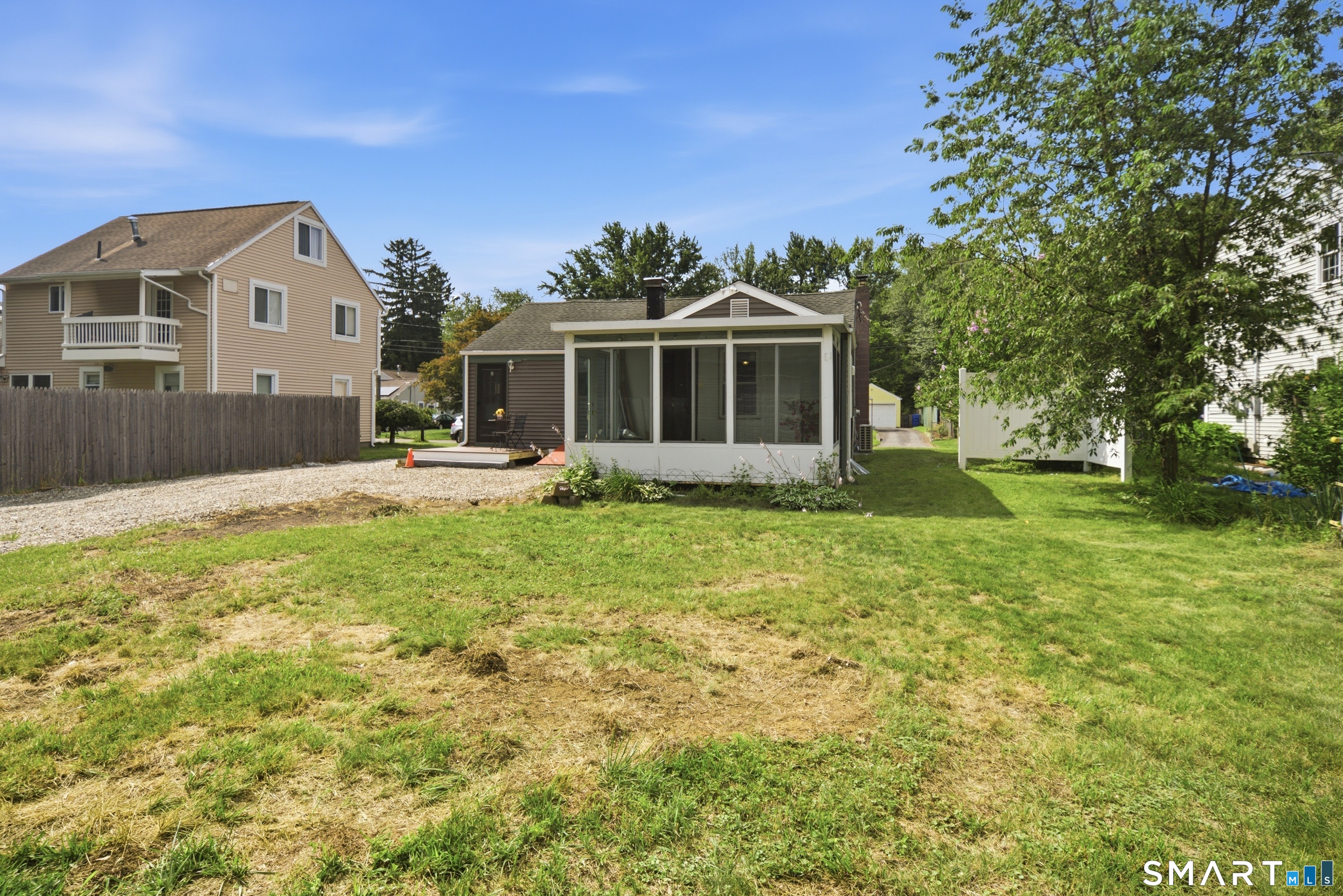 10 Elaine Drive East Windsor CT 06088