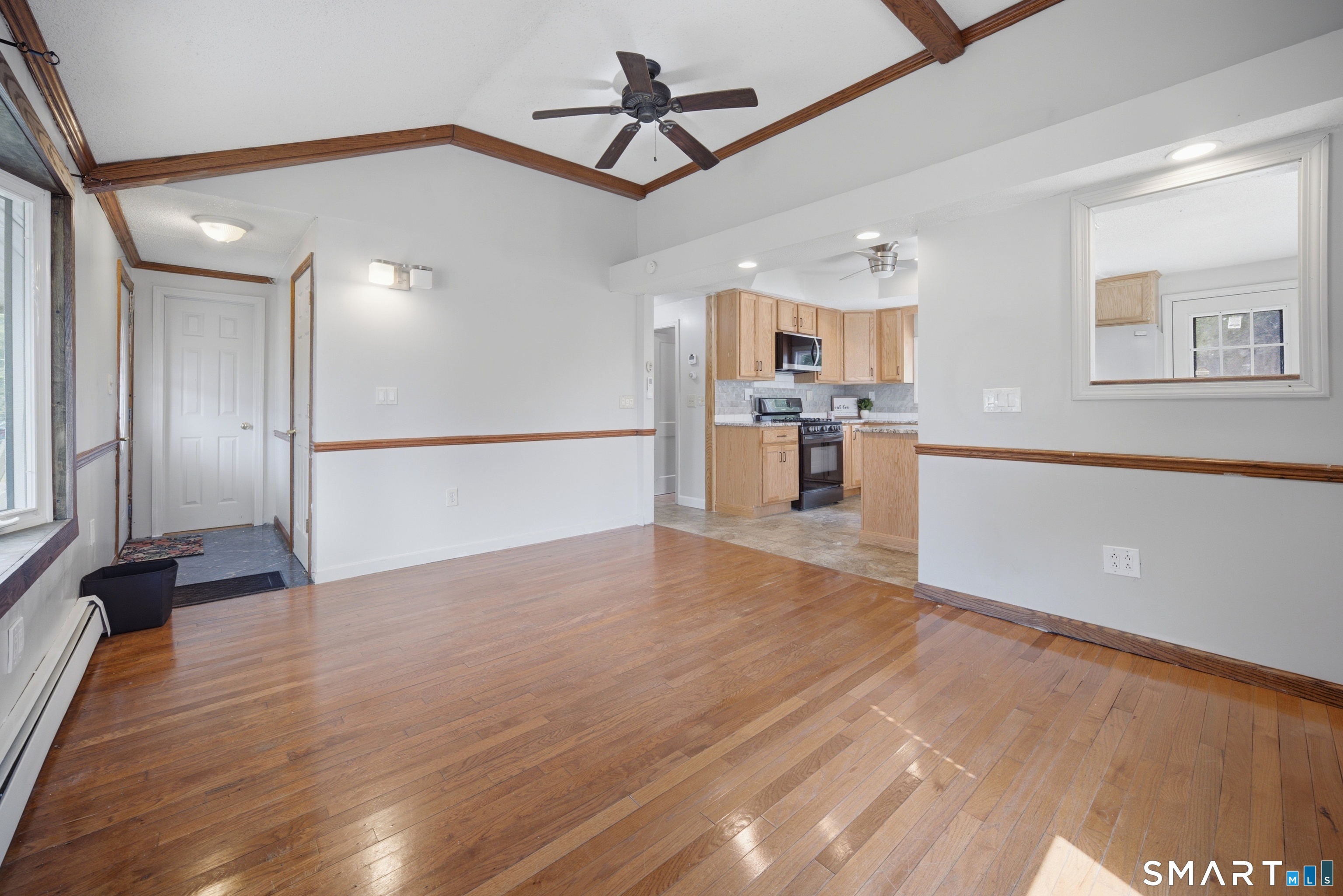 10 Elaine Drive East Windsor CT 06088