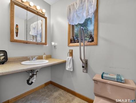 7 Bloomingdale Road Waterford CT 06375
