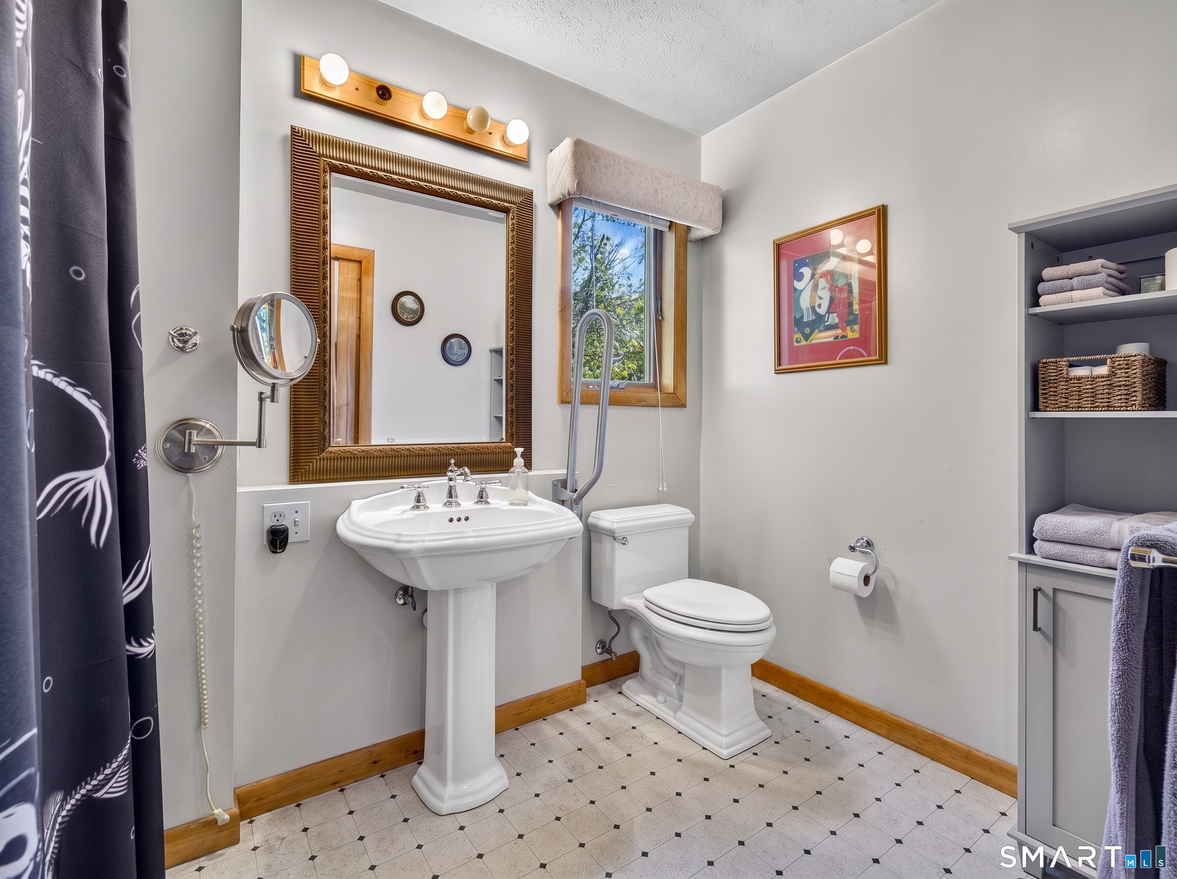 7 Bloomingdale Road Waterford CT 06375