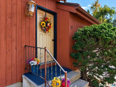 7 Bloomingdale Road Waterford CT 06375