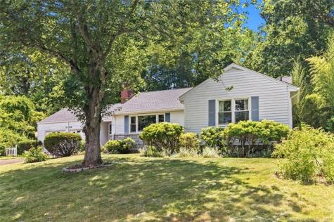 51 Robinwood Road Hamden CT 06517