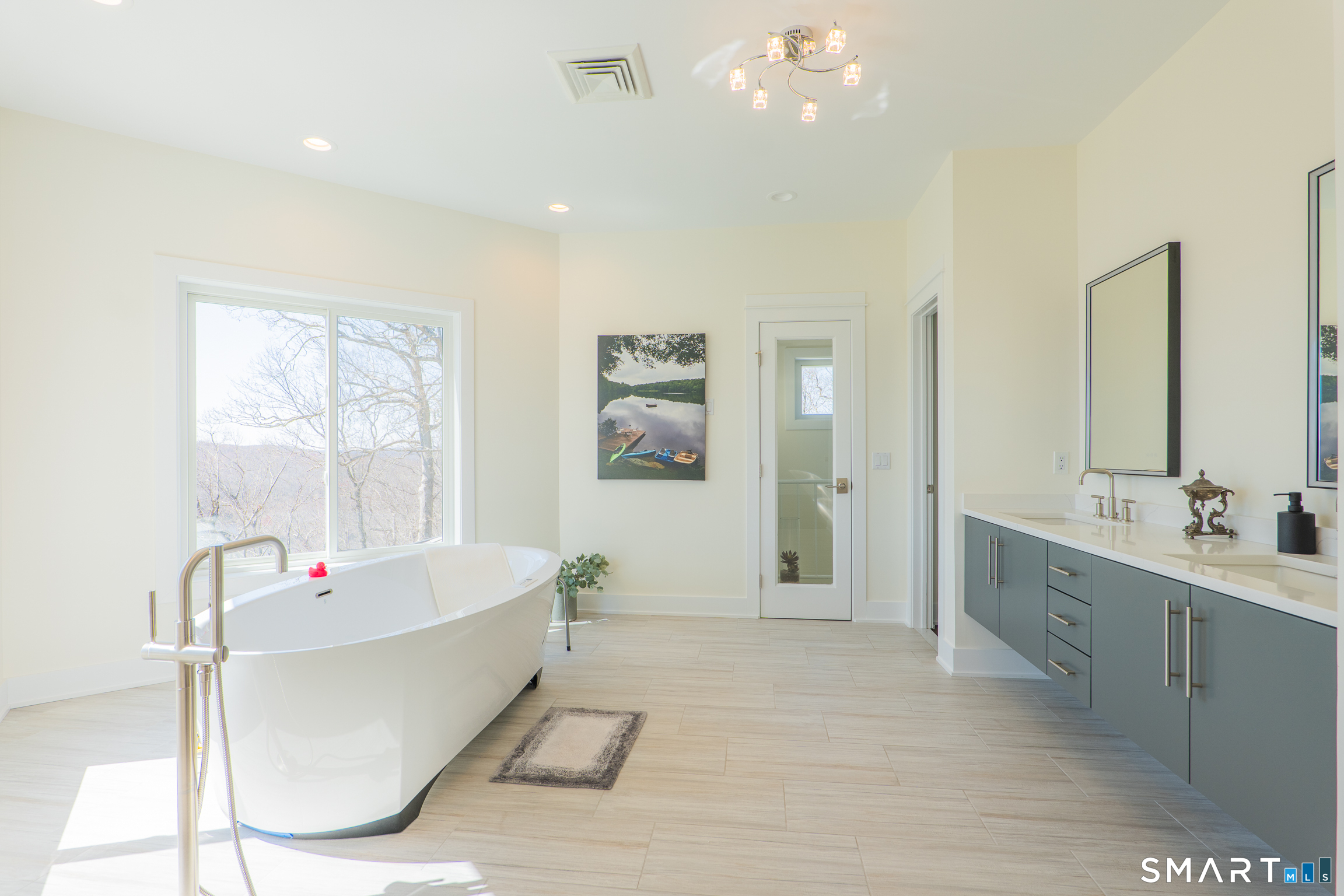 216 Kuhne Road Southbury CT 06488