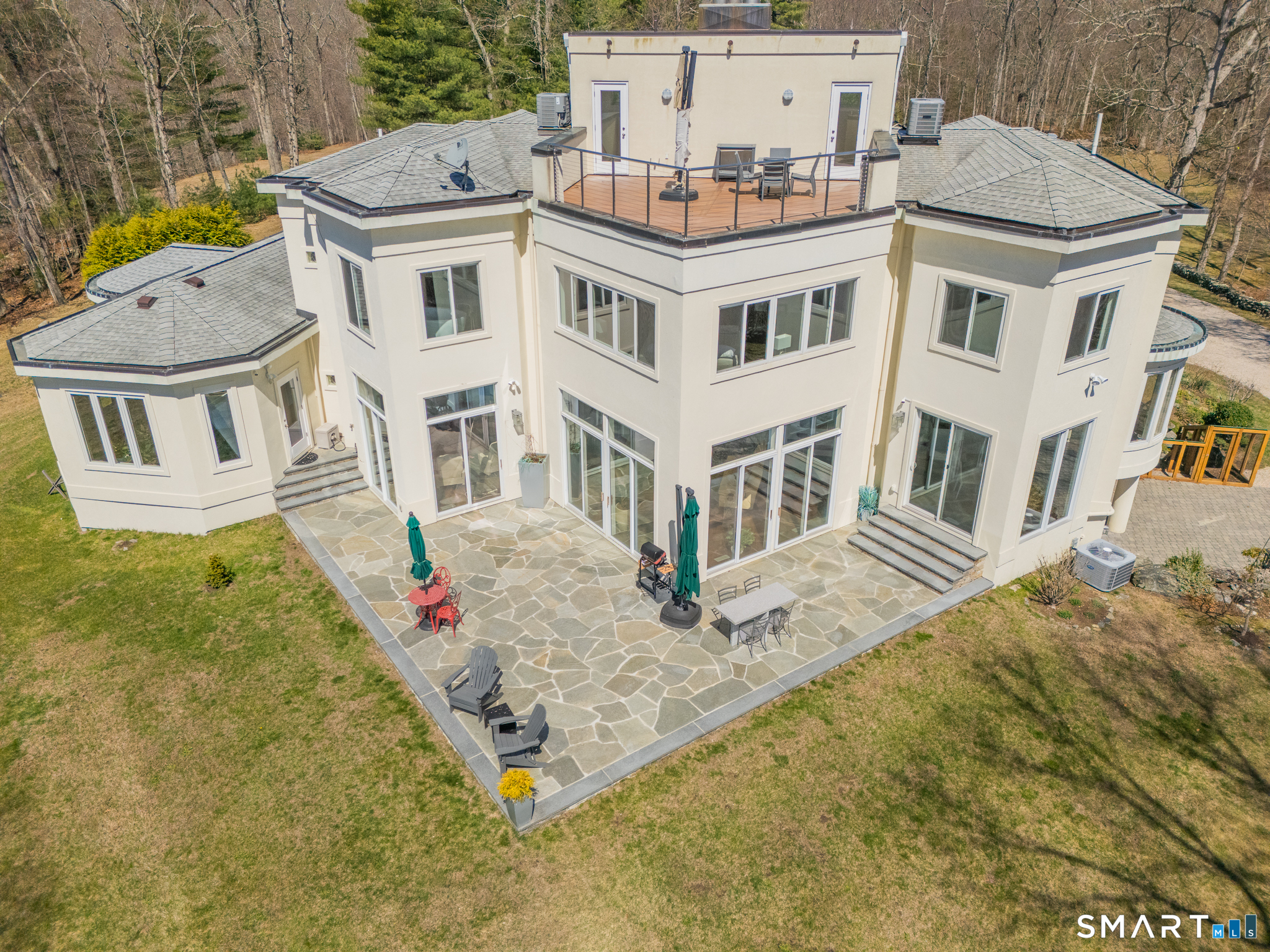 216 Kuhne Road Southbury CT 06488