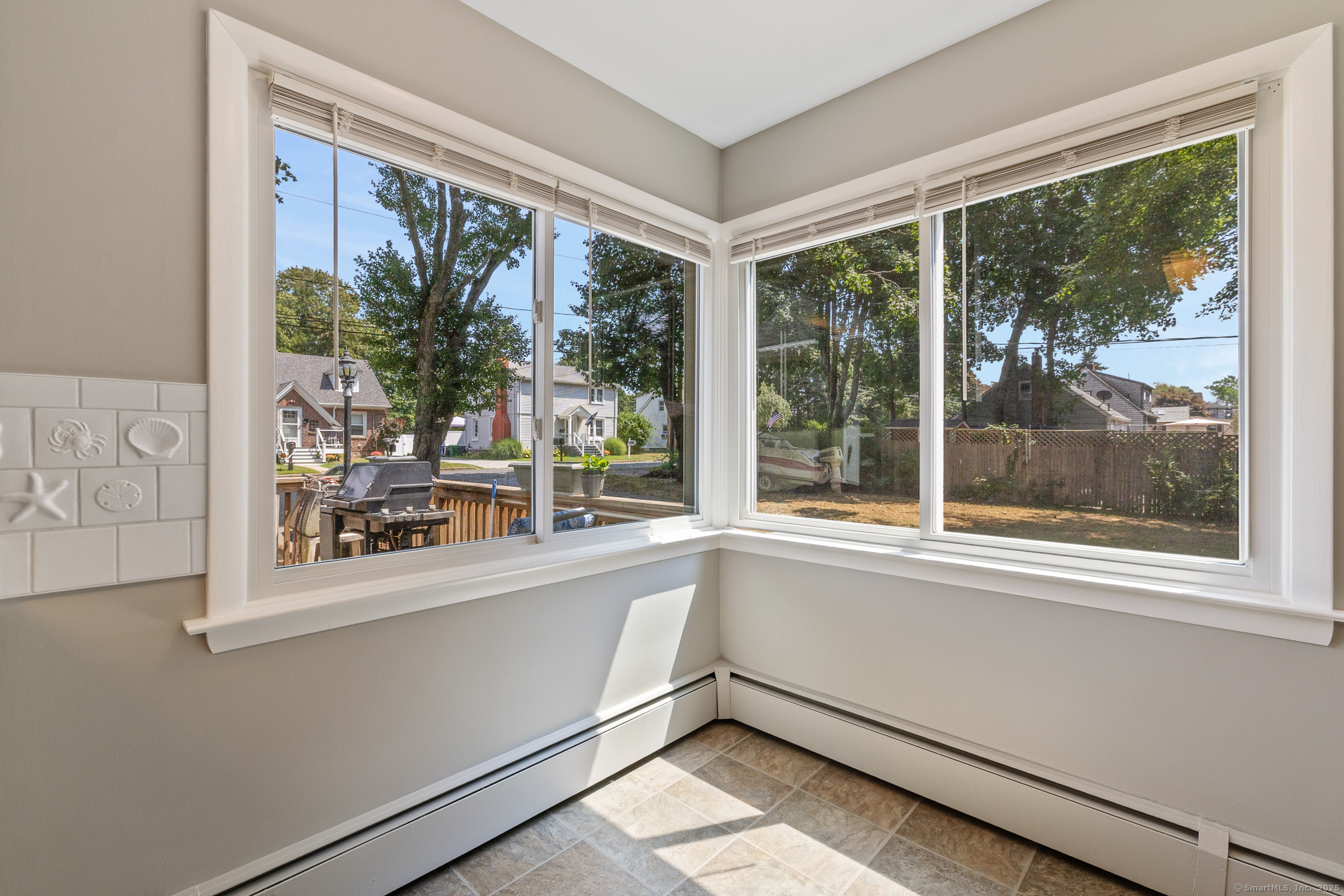 24 Pine Street Waterford CT 06385