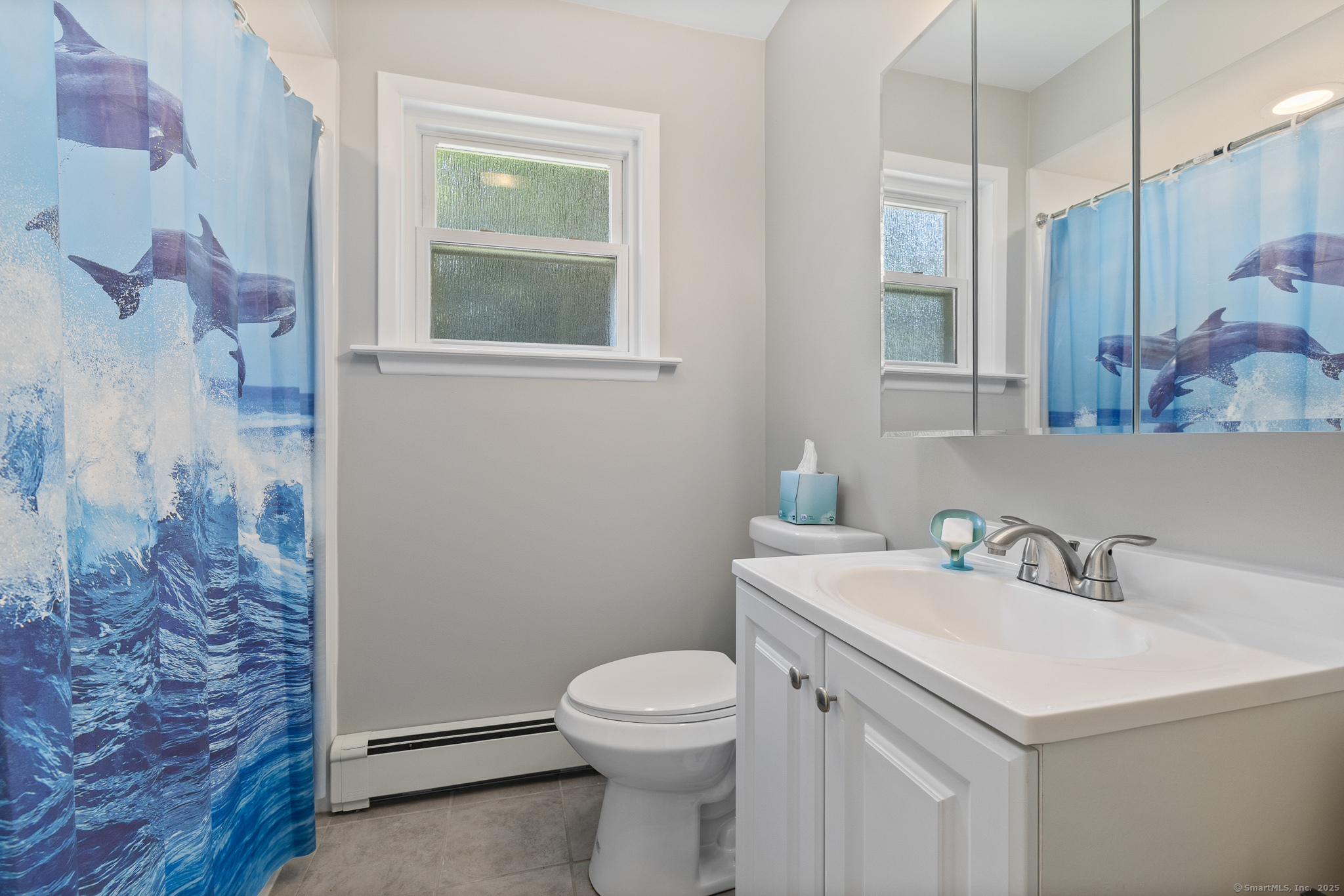 24 Pine Street Waterford CT 06385