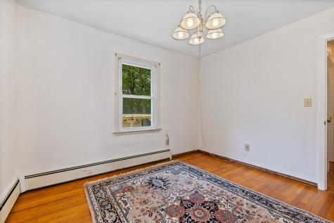 24 Pine Street Waterford CT 06385