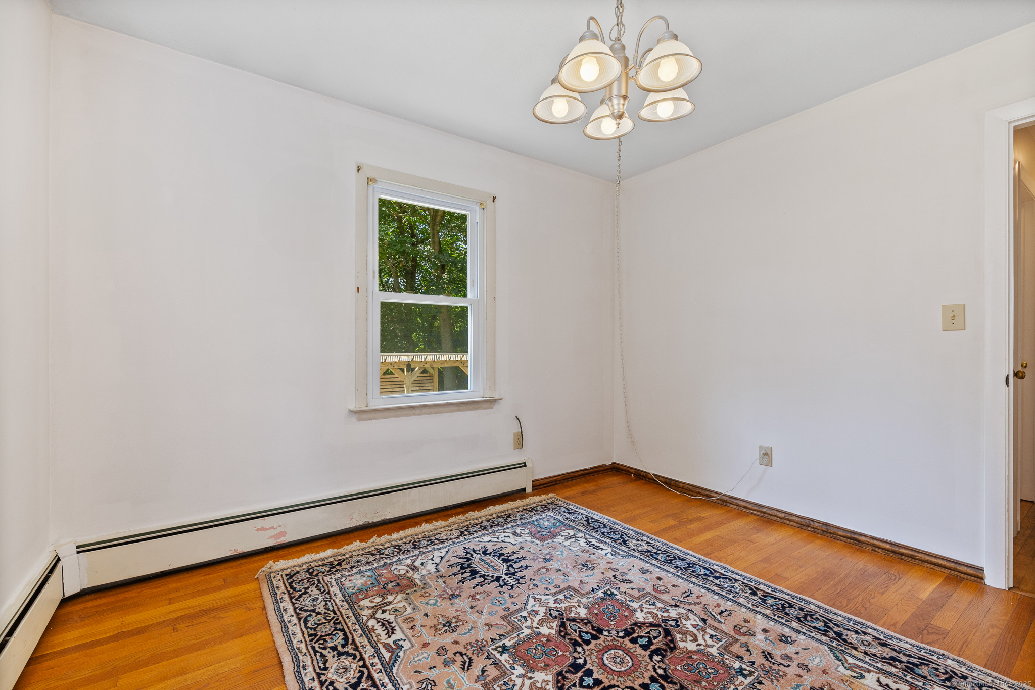 24 Pine Street Waterford CT 06385