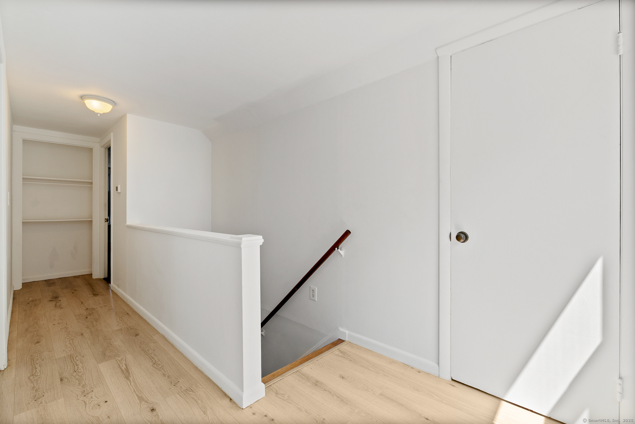 24 Pine Street Waterford CT 06385