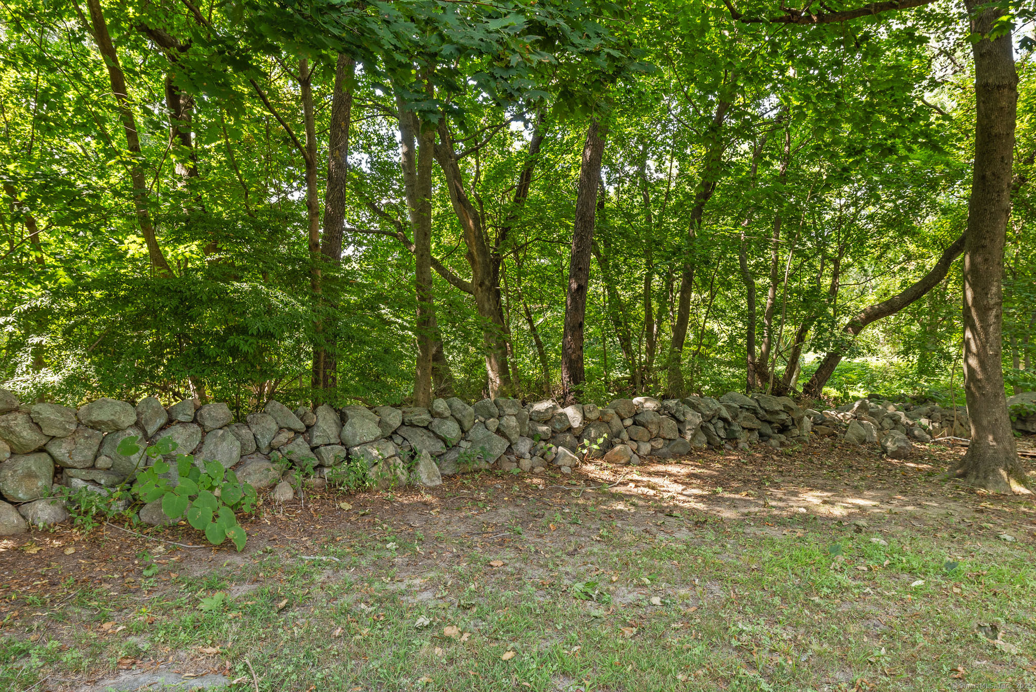 24 Pine Street Waterford CT 06385