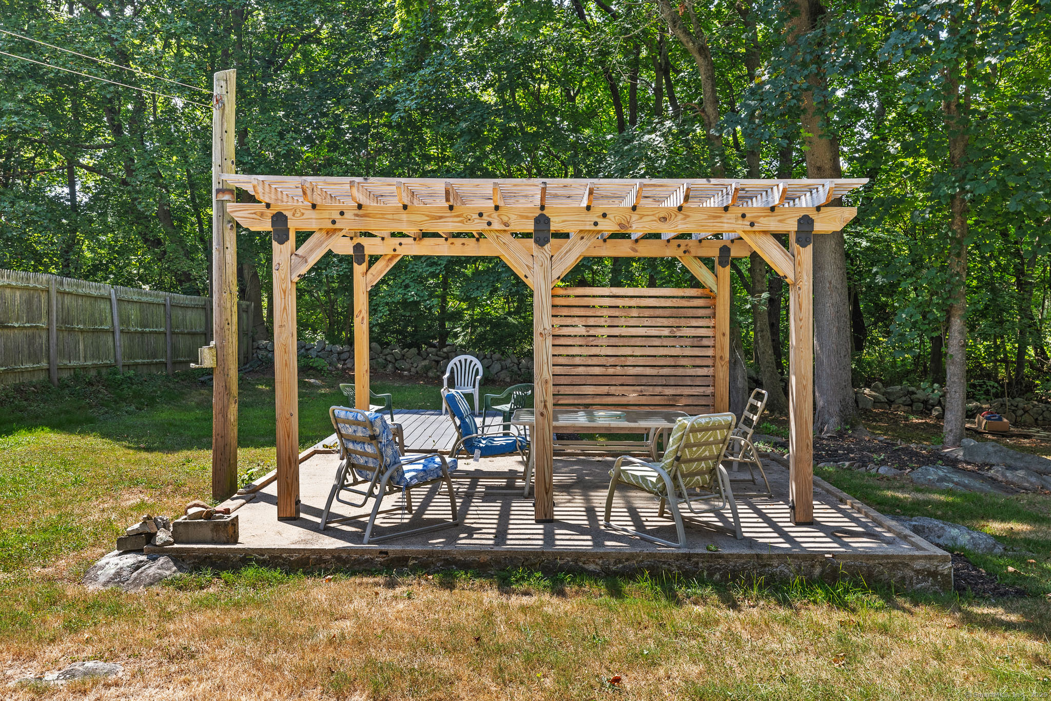 24 Pine Street Waterford CT 06385