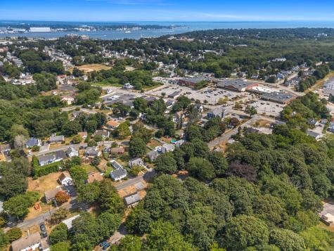 24 Pine Street Waterford CT 06385