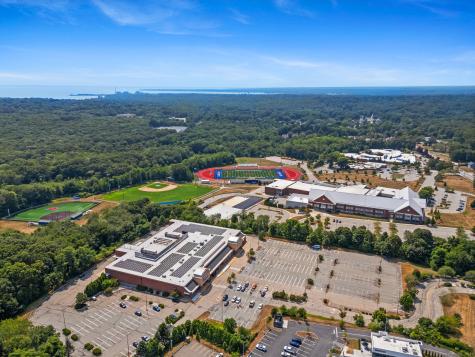 24 Pine Street Waterford CT 06385