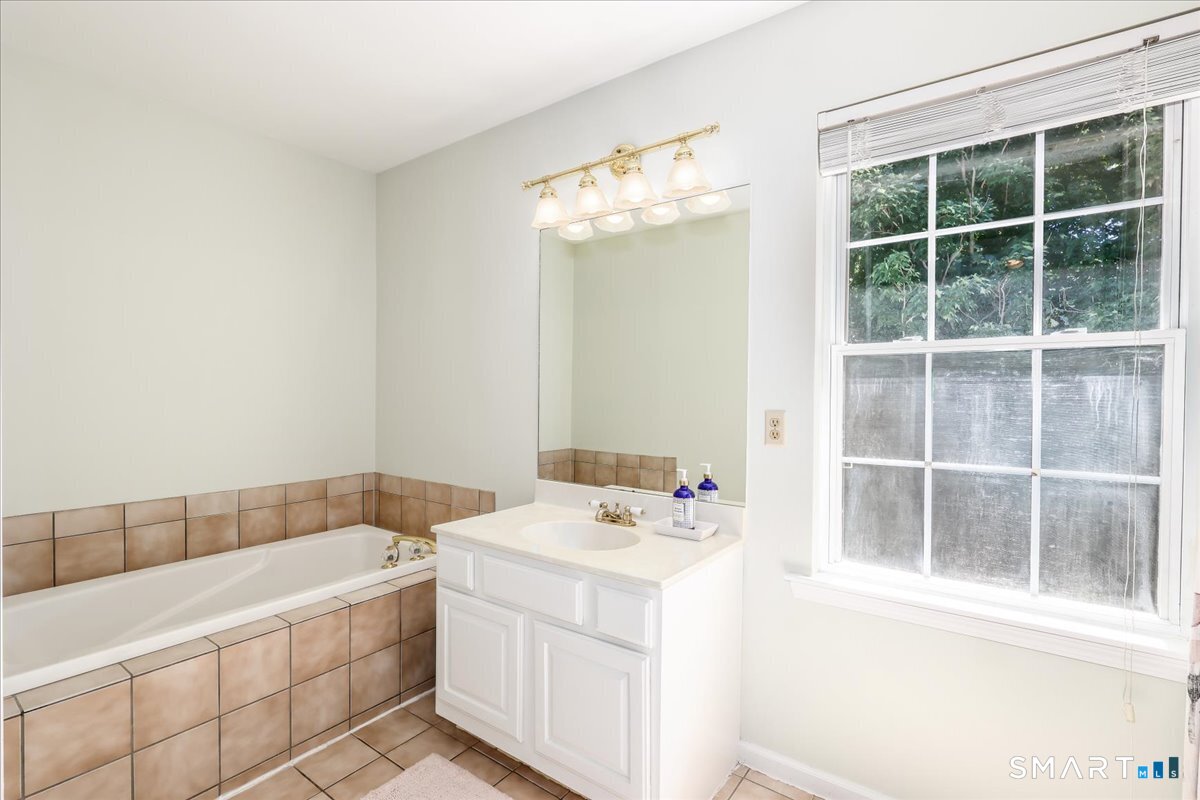 105 Secret Hollow Road Monroe CT 06468