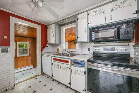 218 Griffin Road Suffield CT 06093