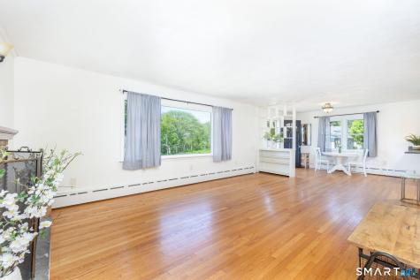 2 Charles Street New London CT 06320