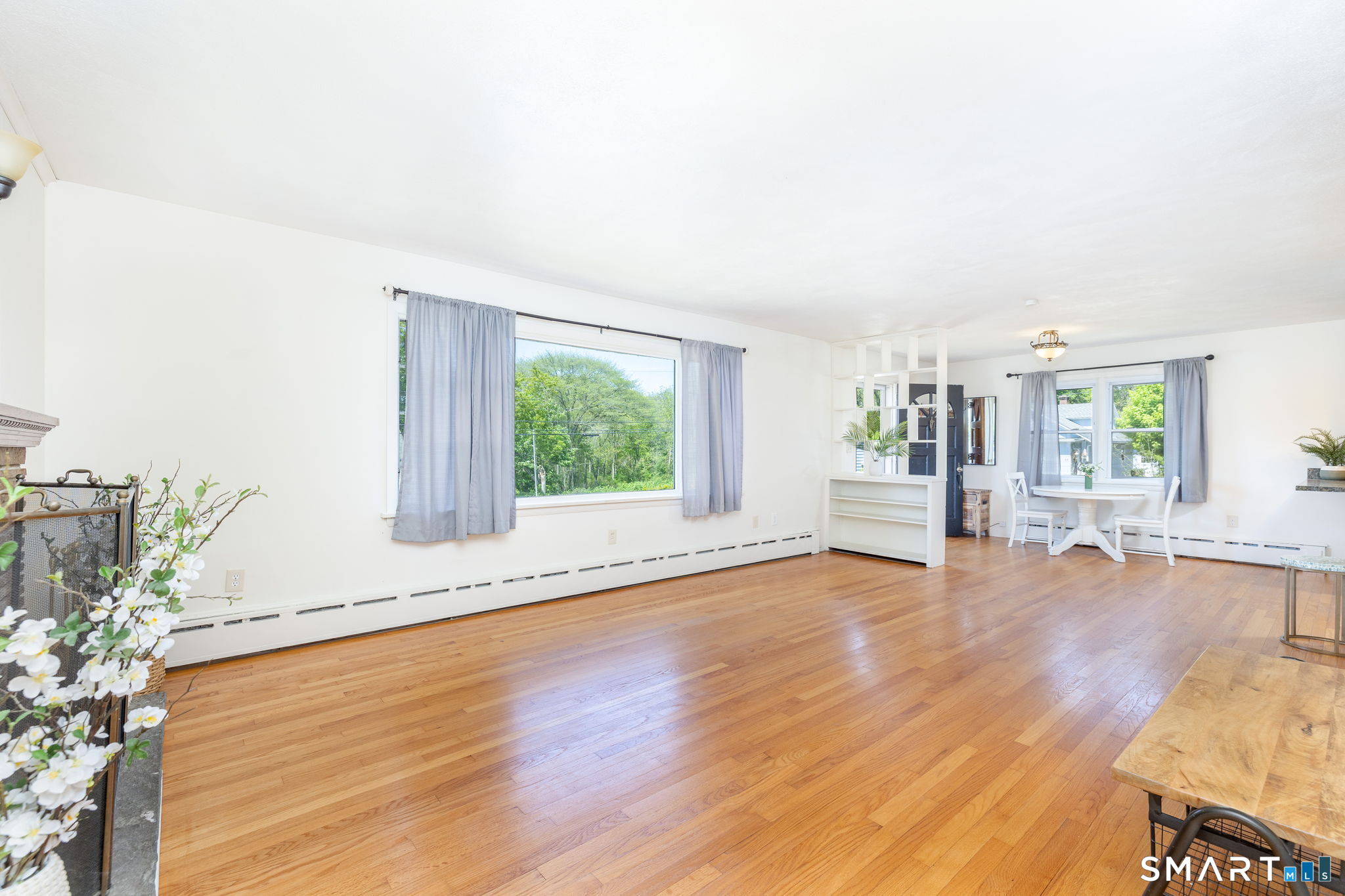 2 Charles Street New London CT 06320