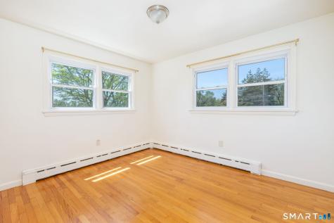 2 Charles Street New London CT 06320