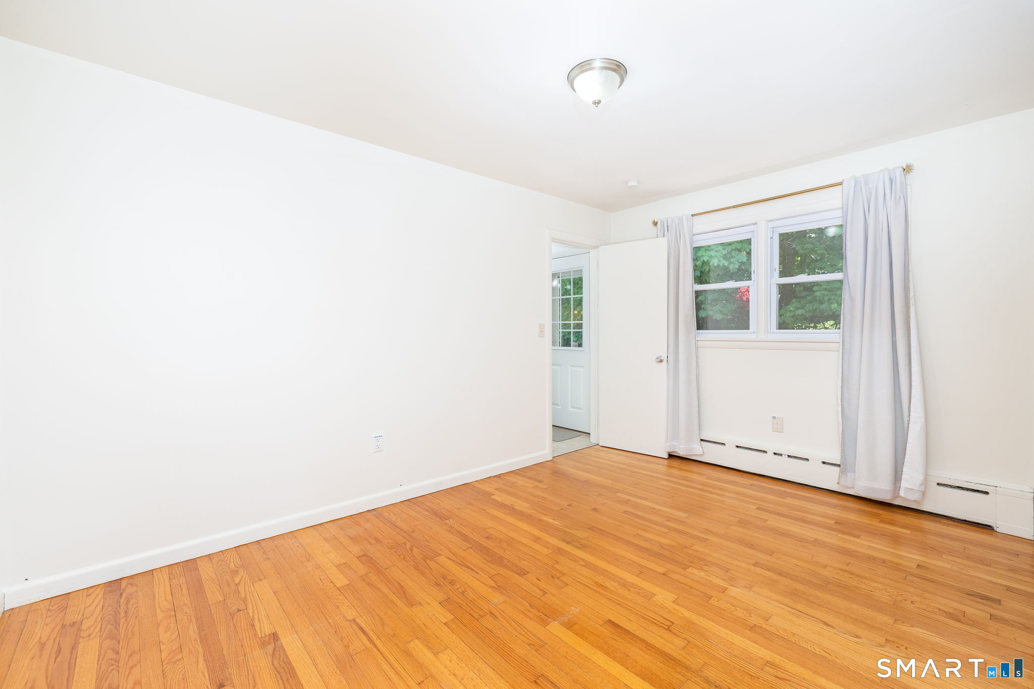 2 Charles Street New London CT 06320
