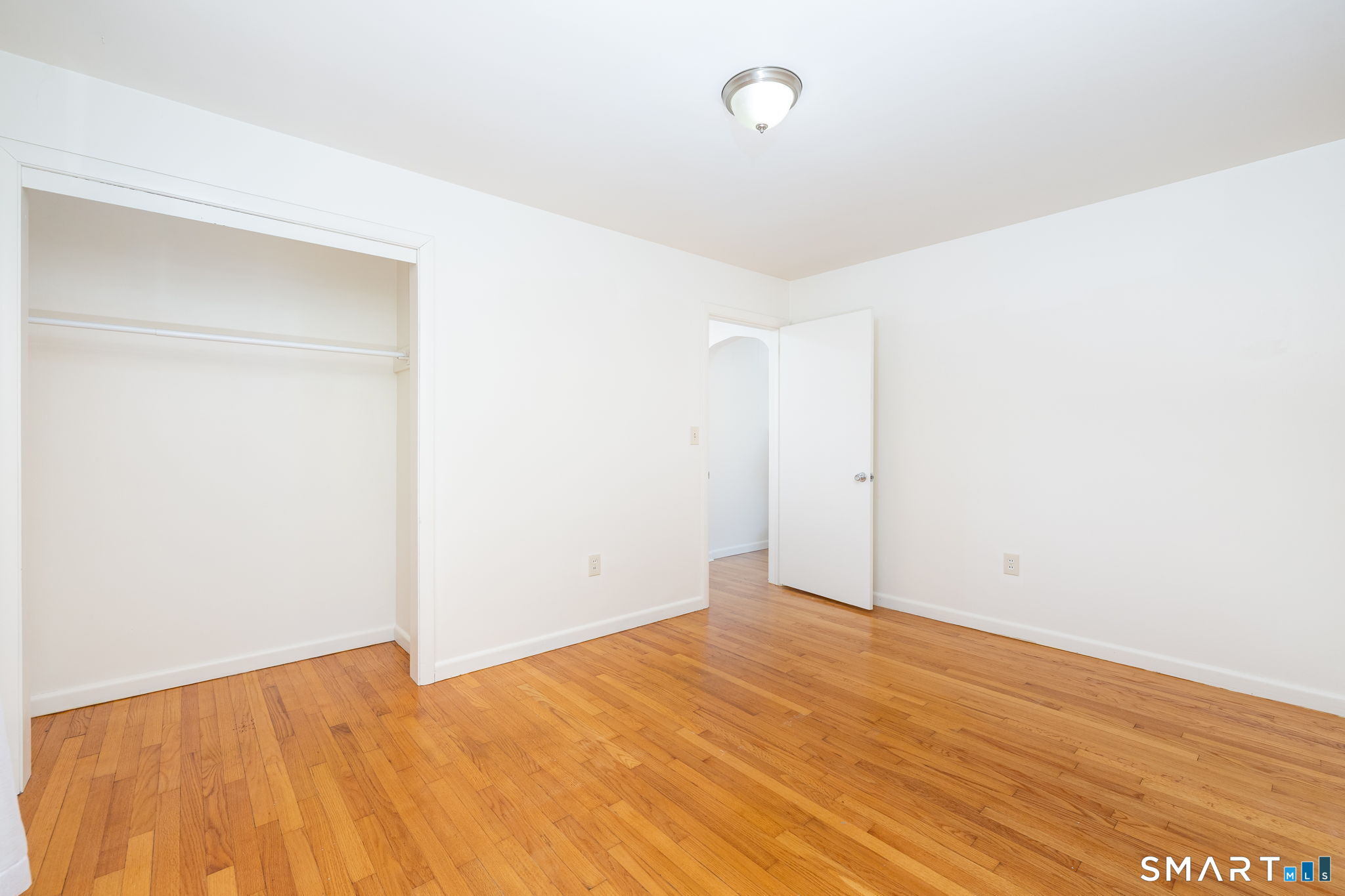 2 Charles Street New London CT 06320