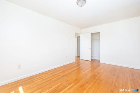 2 Charles Street New London CT 06320