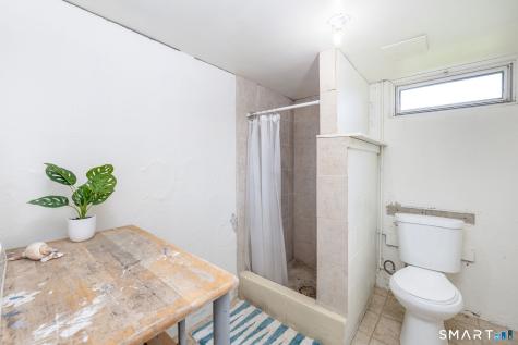 2 Charles Street New London CT 06320