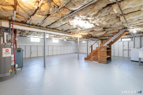 2 Charles Street New London CT 06320