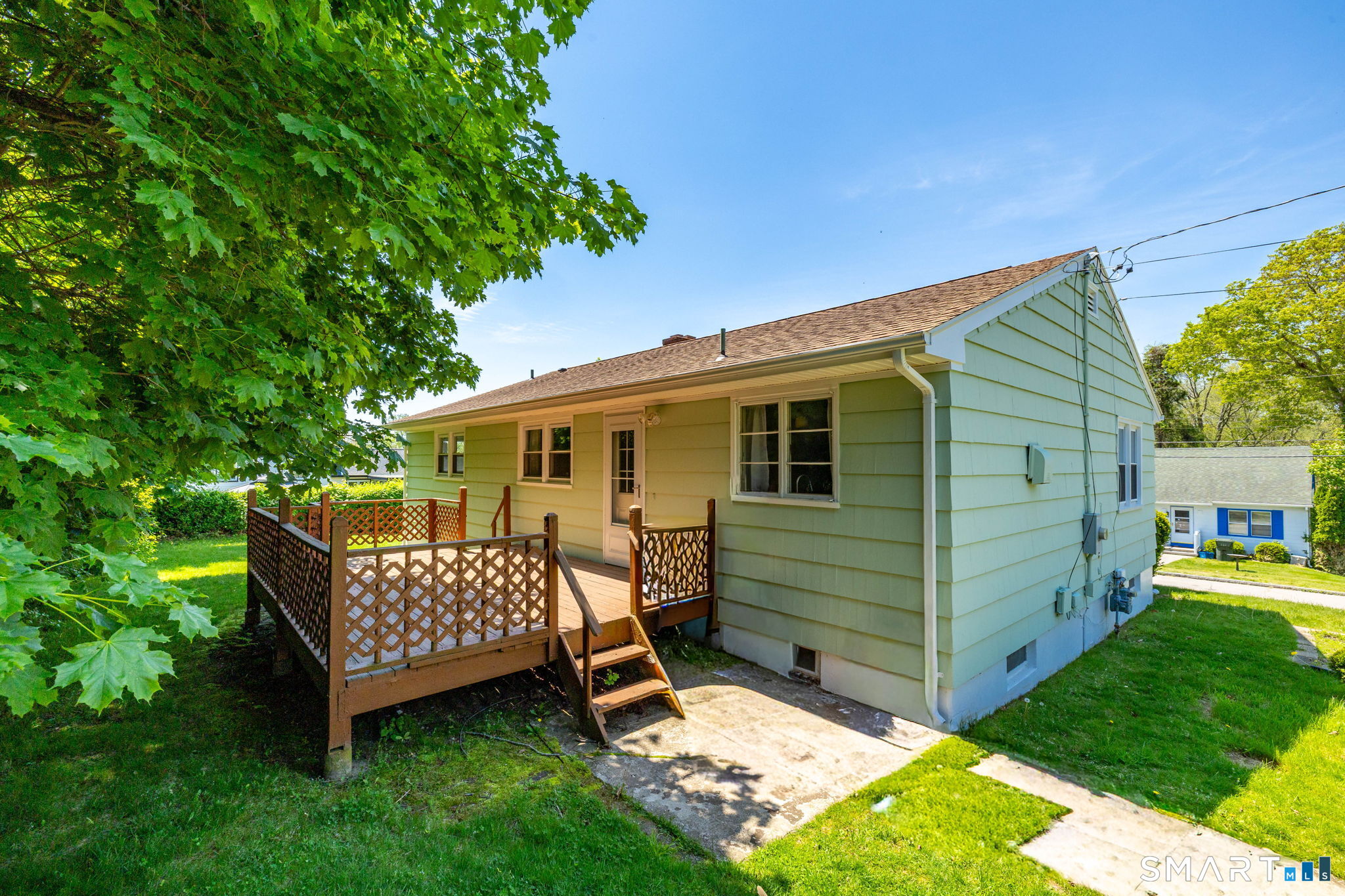2 Charles Street New London CT 06320
