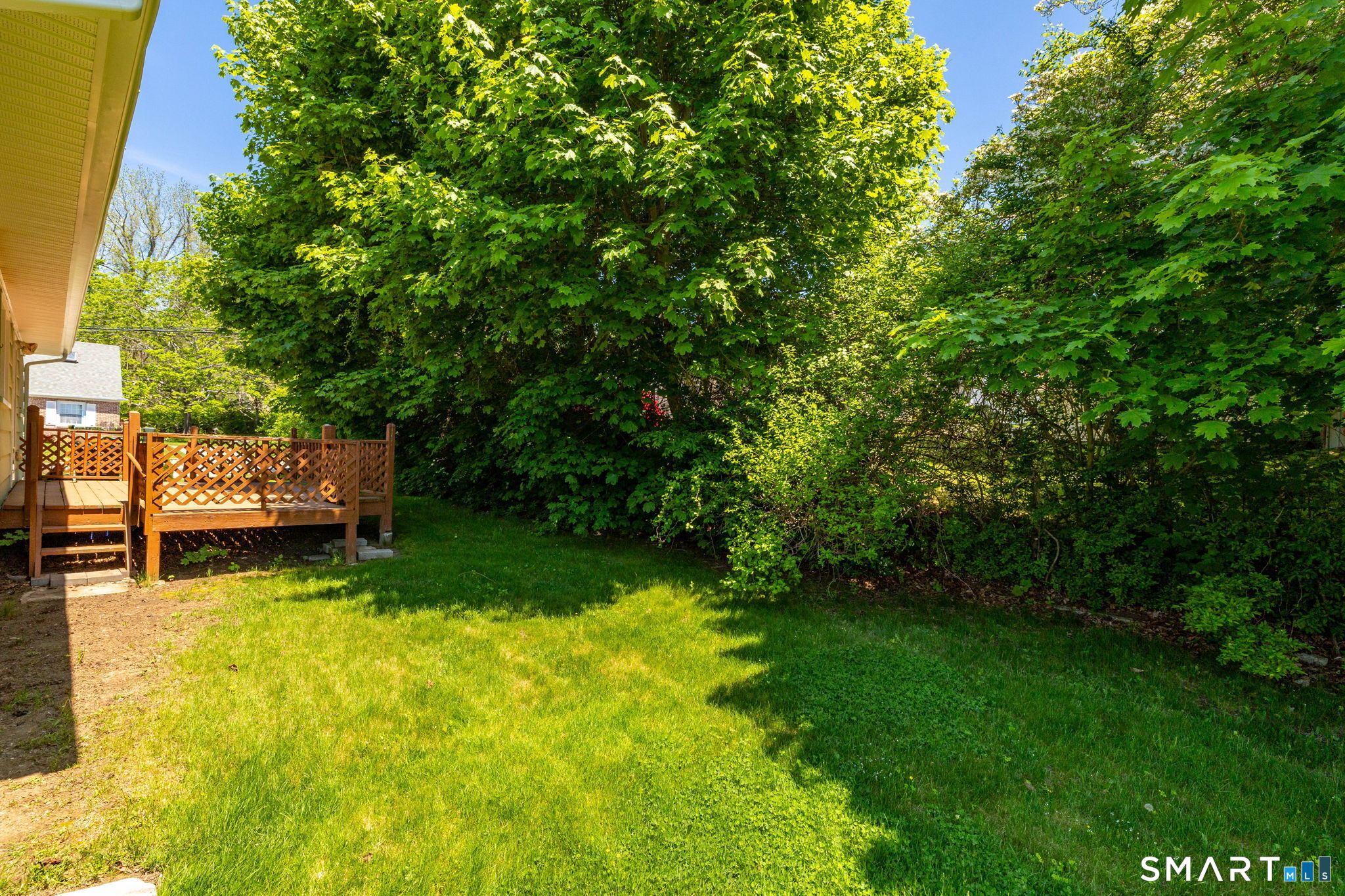 2 Charles Street New London CT 06320