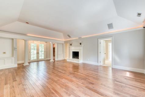 25 Hermit Lane Westport CT 06880